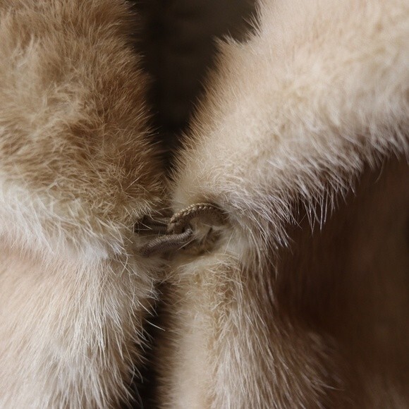 Evan's Vintage Fur Coat Cape 1950s - Picture 3 of 16